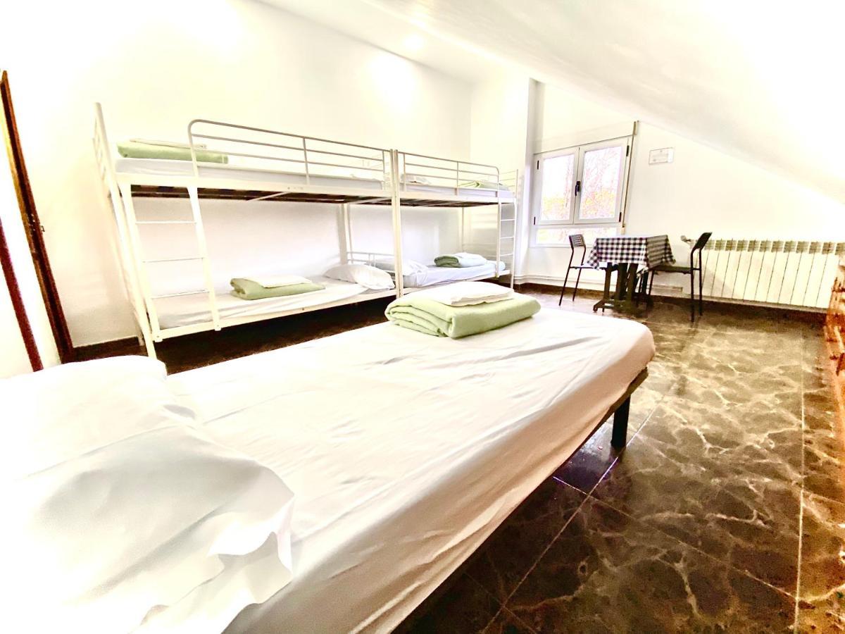 Hostel Albergue Paradiso Hinojedo エクステリア 写真