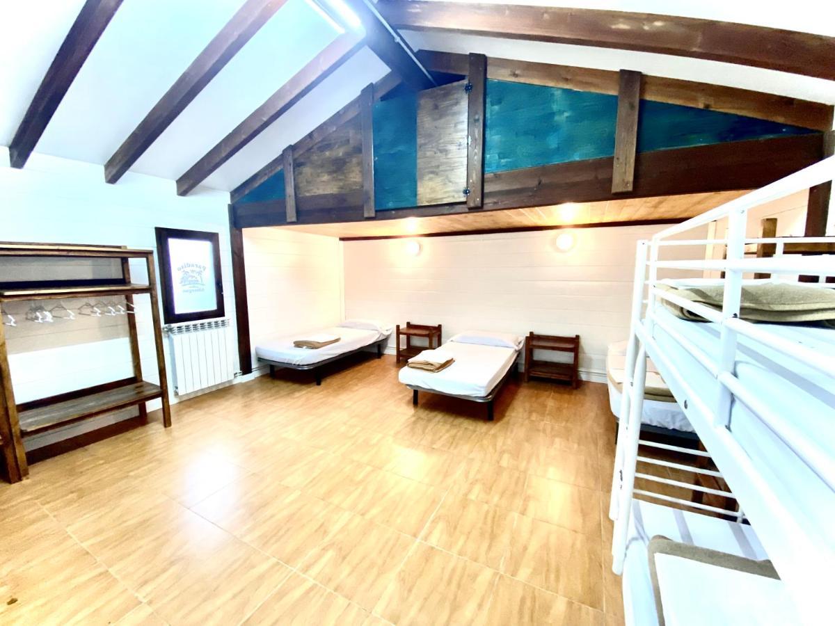 Hostel Albergue Paradiso Hinojedo エクステリア 写真